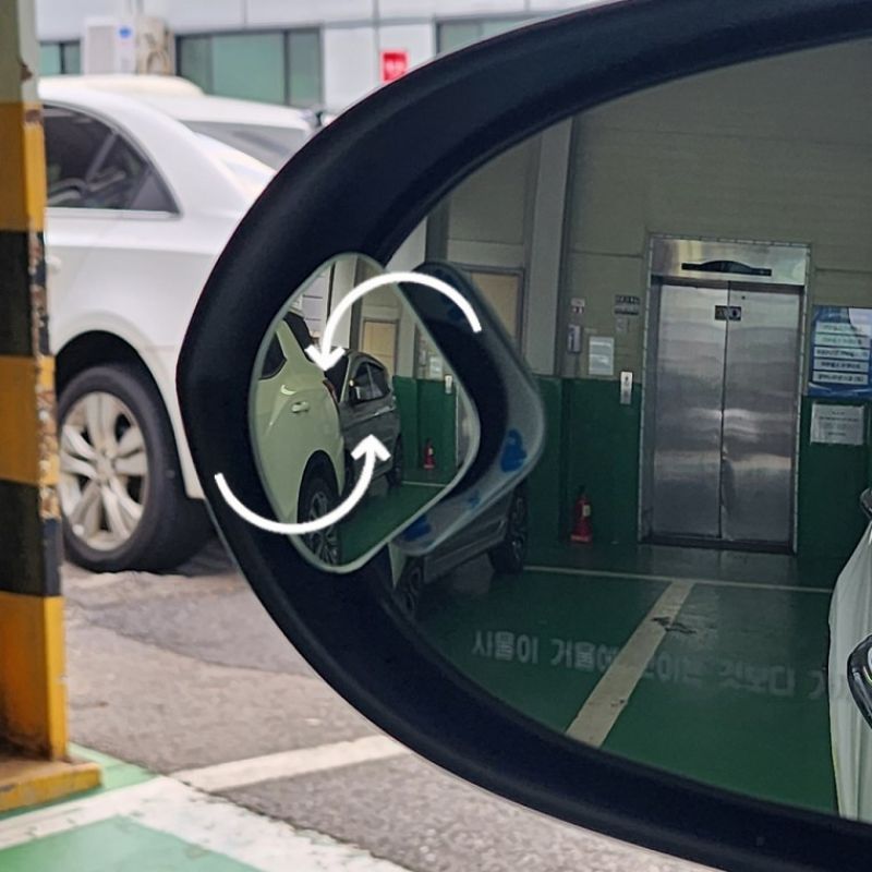 차량보조거울 각도조절 사이드미러 사각지대 보조거울 부채꼴 보조거울 이미지/