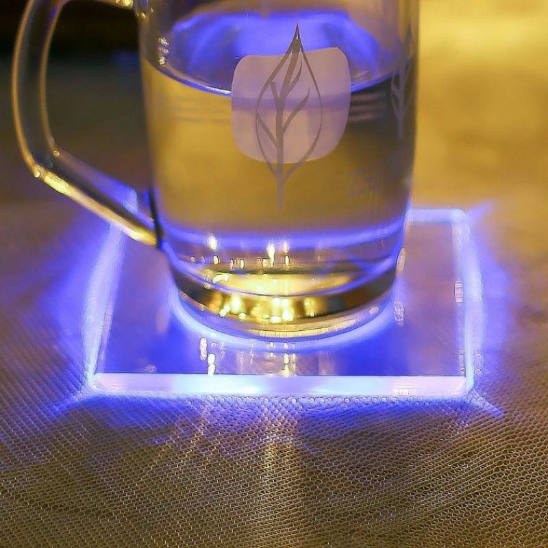 홈파티 사각 LED 컵받침(10x10cm) (컬러) 이미지/
